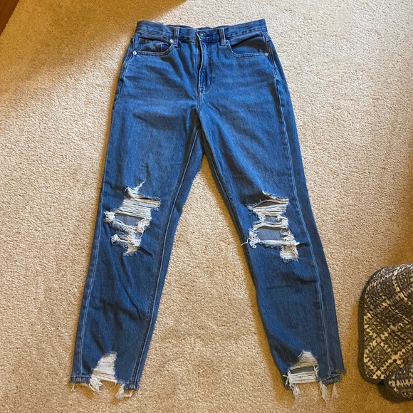 American Eagle Outfitters Denim - American Eagle Mom Jeans